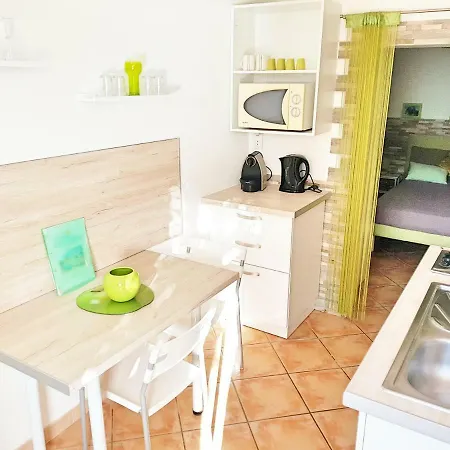 Colombier Apartman *